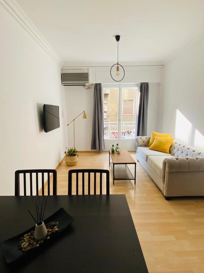 Lovely Apartment In The Heart Of Athènes Extérieur photo