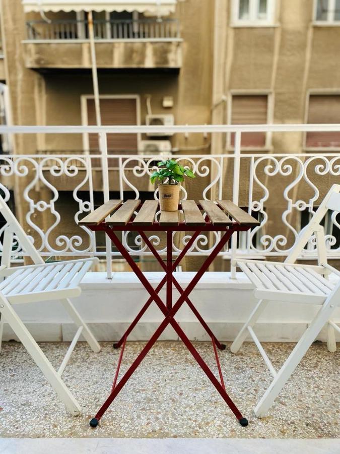 Lovely Apartment In The Heart Of Athènes Extérieur photo
